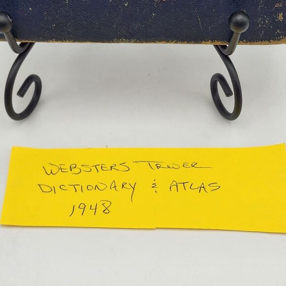 Vintage 1948 Webster's Illustrated Tower Dictionary & Atlas World Publishing - Picture 3 of 12